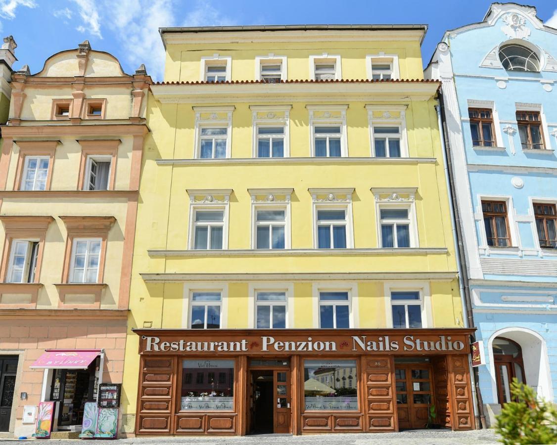 Apartmany Na Namesti 85 Jindrichuv Hradec Exterior photo