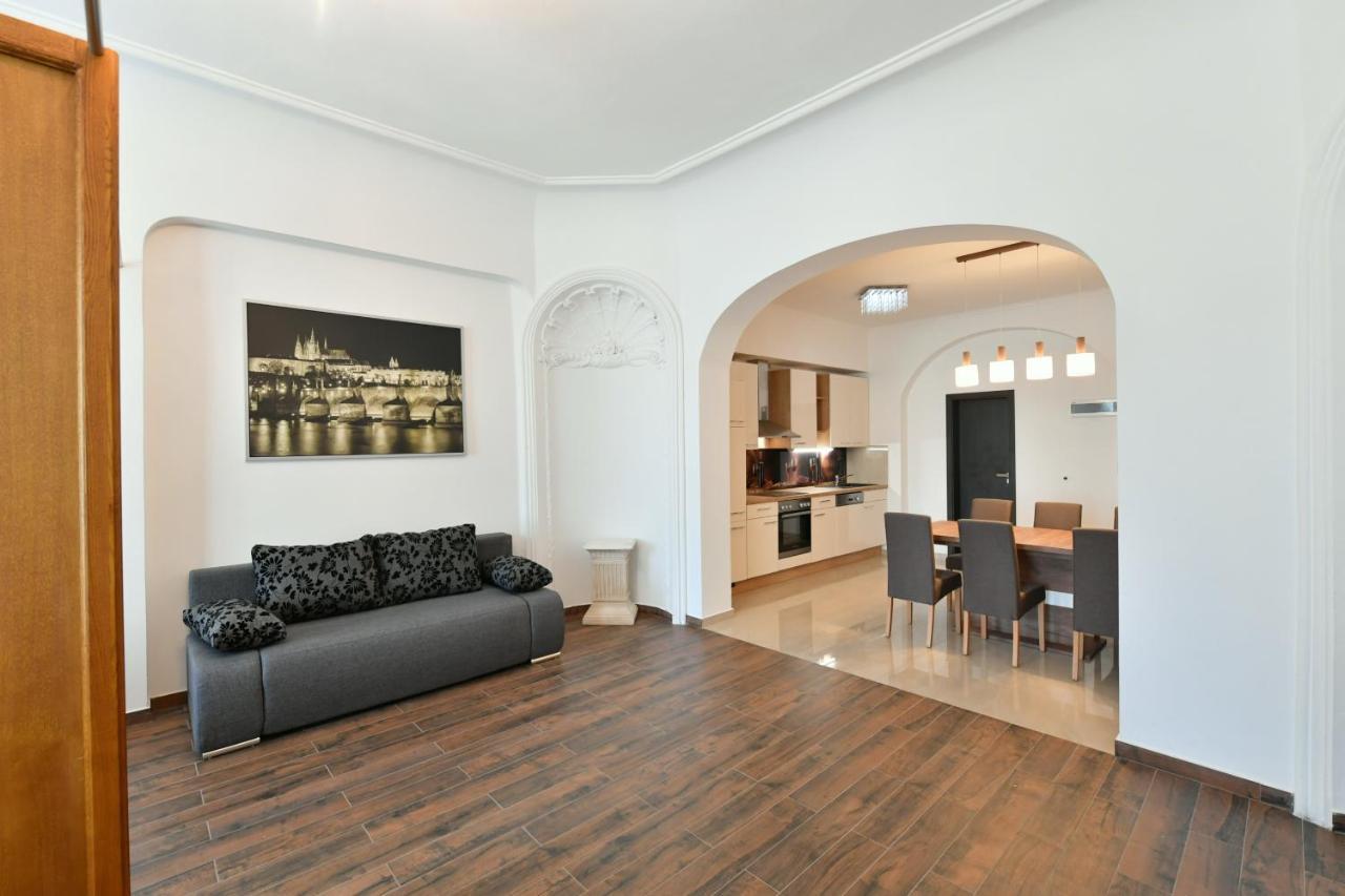 Apartmany Na Namesti 85 Jindrichuv Hradec Exterior photo