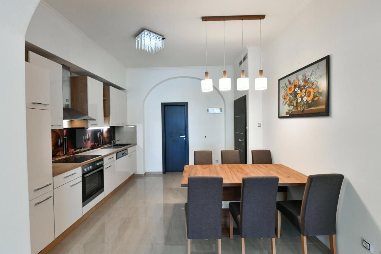 Apartmany Na Namesti 85 Jindrichuv Hradec Exterior photo