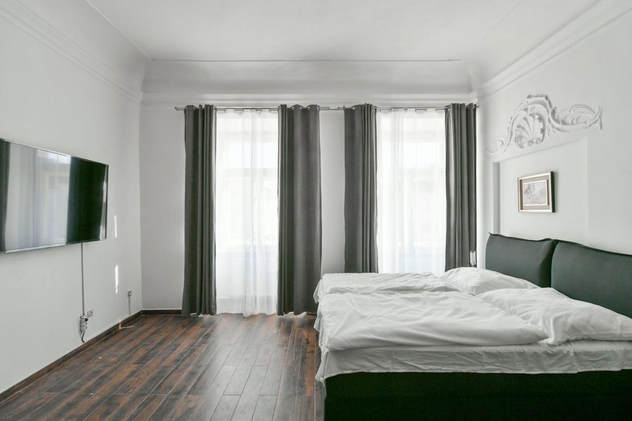 Apartmany Na Namesti 85 Jindrichuv Hradec Exterior photo
