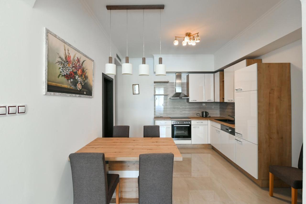 Apartmany Na Namesti 85 Jindrichuv Hradec Exterior photo