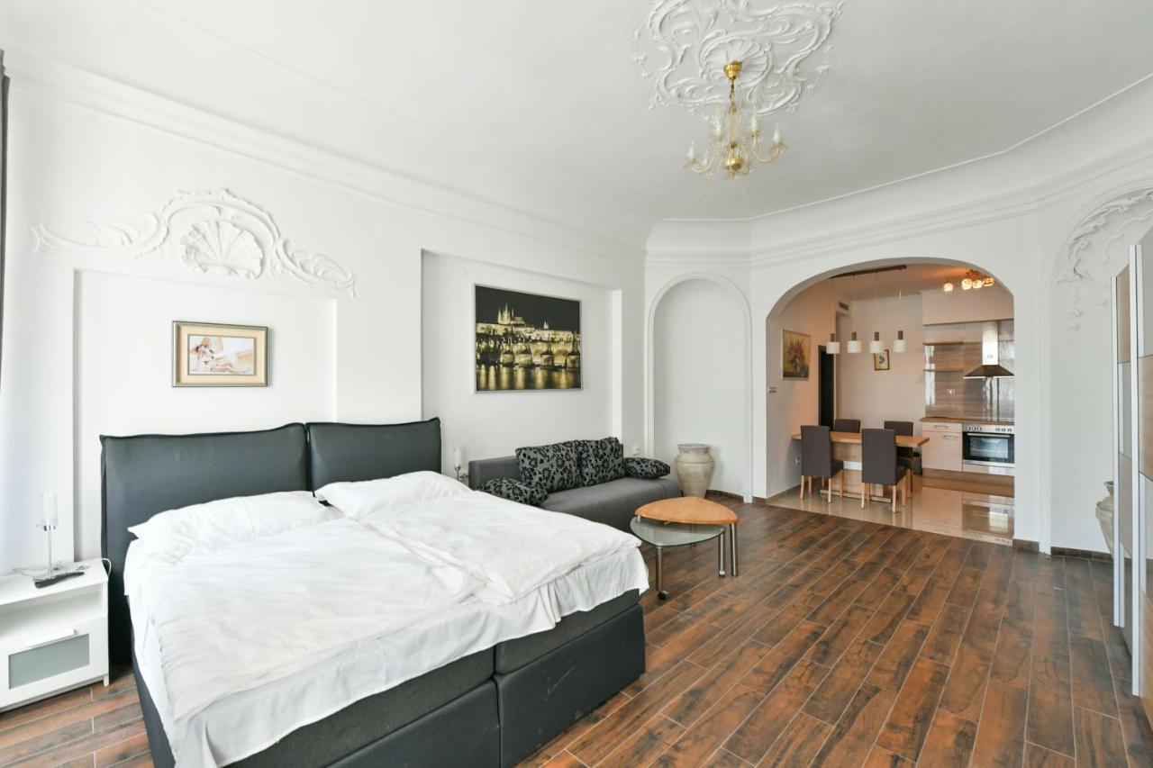 Apartmany Na Namesti 85 Jindrichuv Hradec Exterior photo