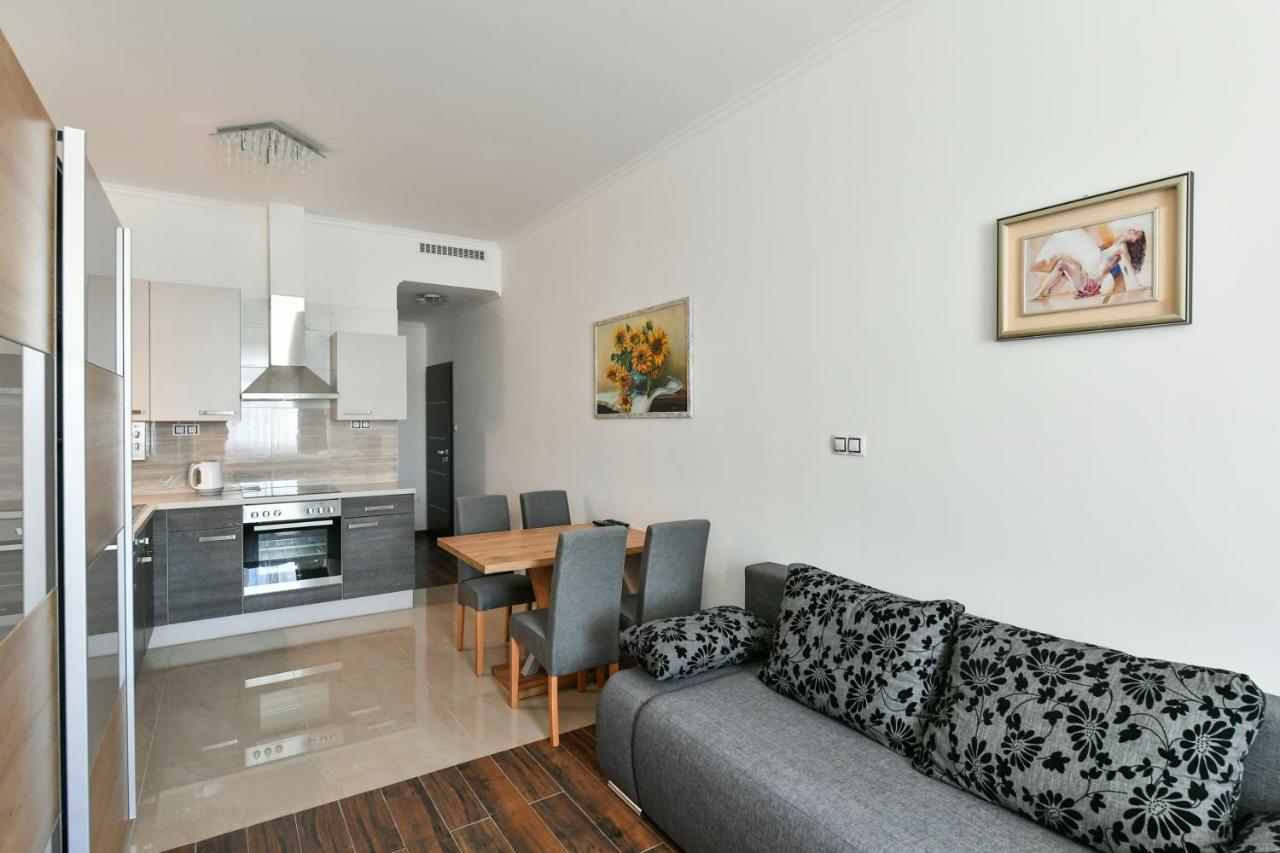 Apartmany Na Namesti 85 Jindrichuv Hradec Exterior photo