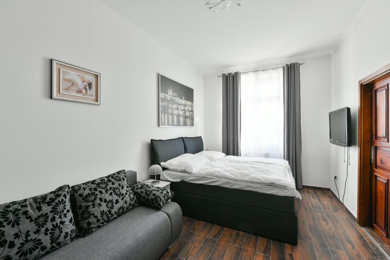 Apartmany Na Namesti 85 Jindrichuv Hradec Exterior photo